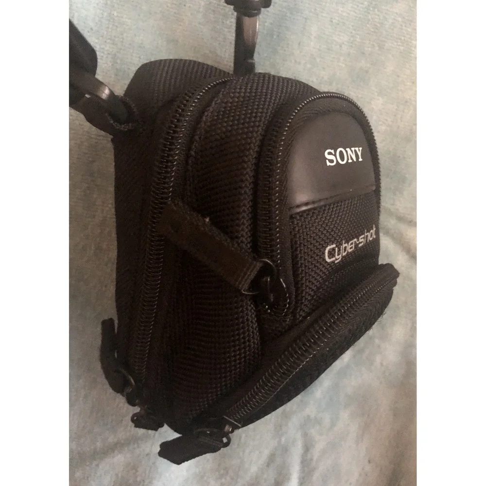 Sony Cyber Shot Camera Case Only Soft Padded  Strap Black 3 Compartments Genuin